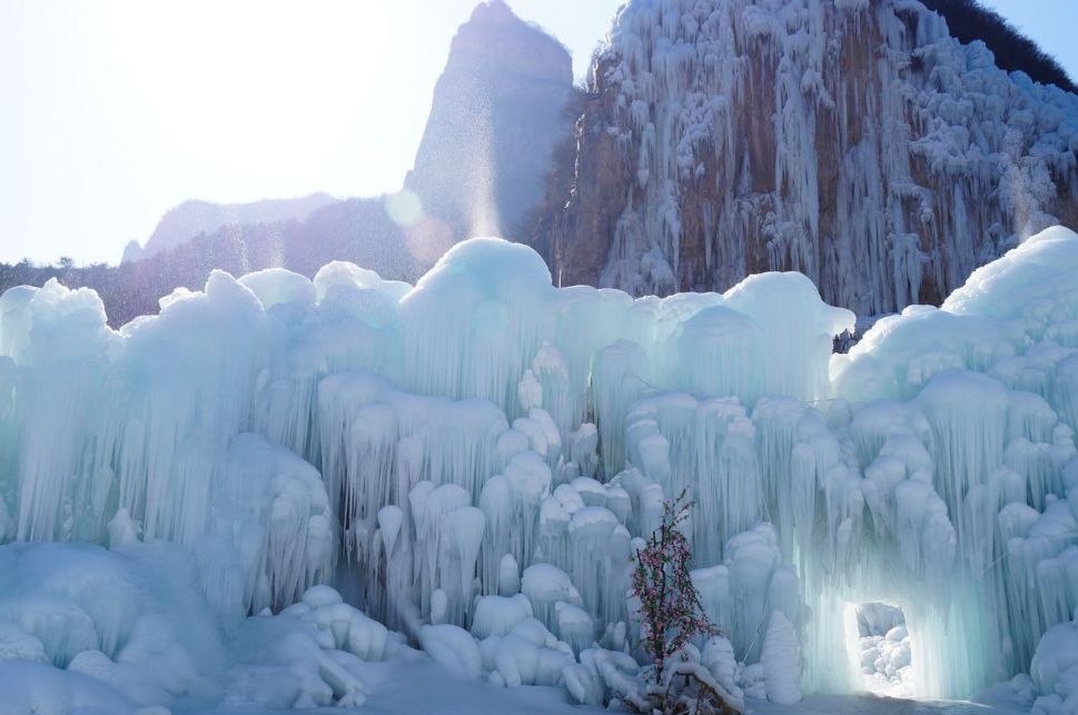 保定周边一日游的绝佳去处冰瀑,平山沕沕水冰瀑一日游攻略