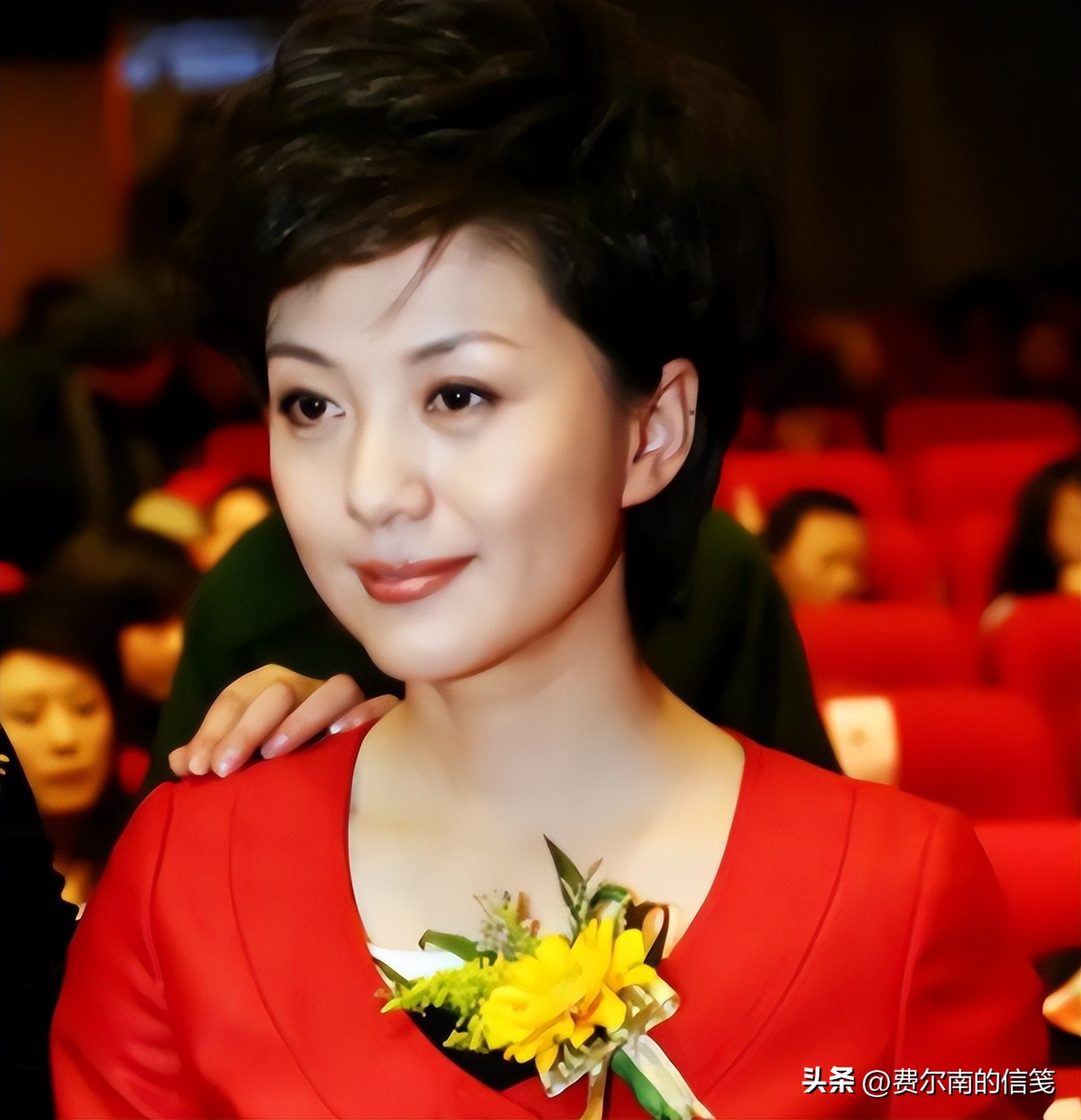 央视主持人海霞大学演讲,央视主持人海霞的婚史