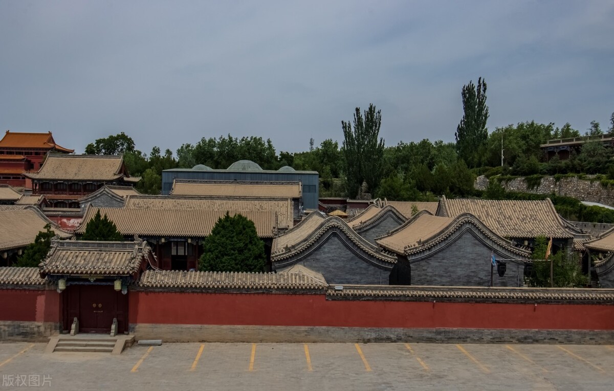 巴彦淖尔包头呼和浩特旅游,内蒙古额济纳旗边境城市旅游