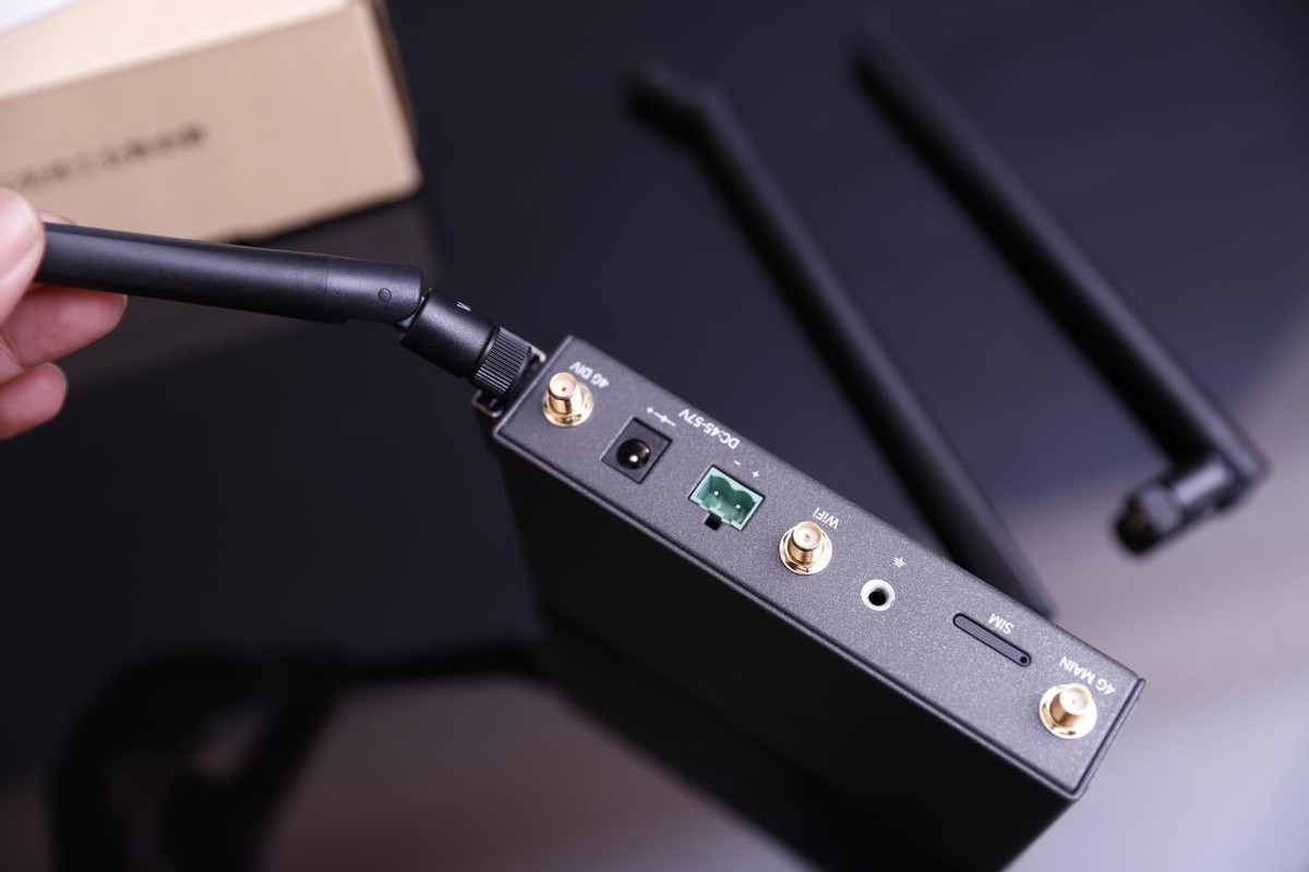 蒲公英r300s路由器拆解,蒲公英路由器r300测评