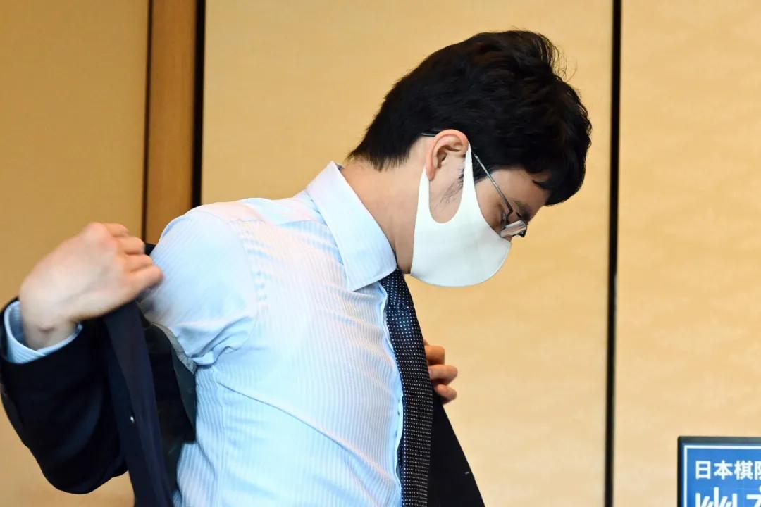 总价965万日元的棋具——第46期棋圣战第3局第一天时间线