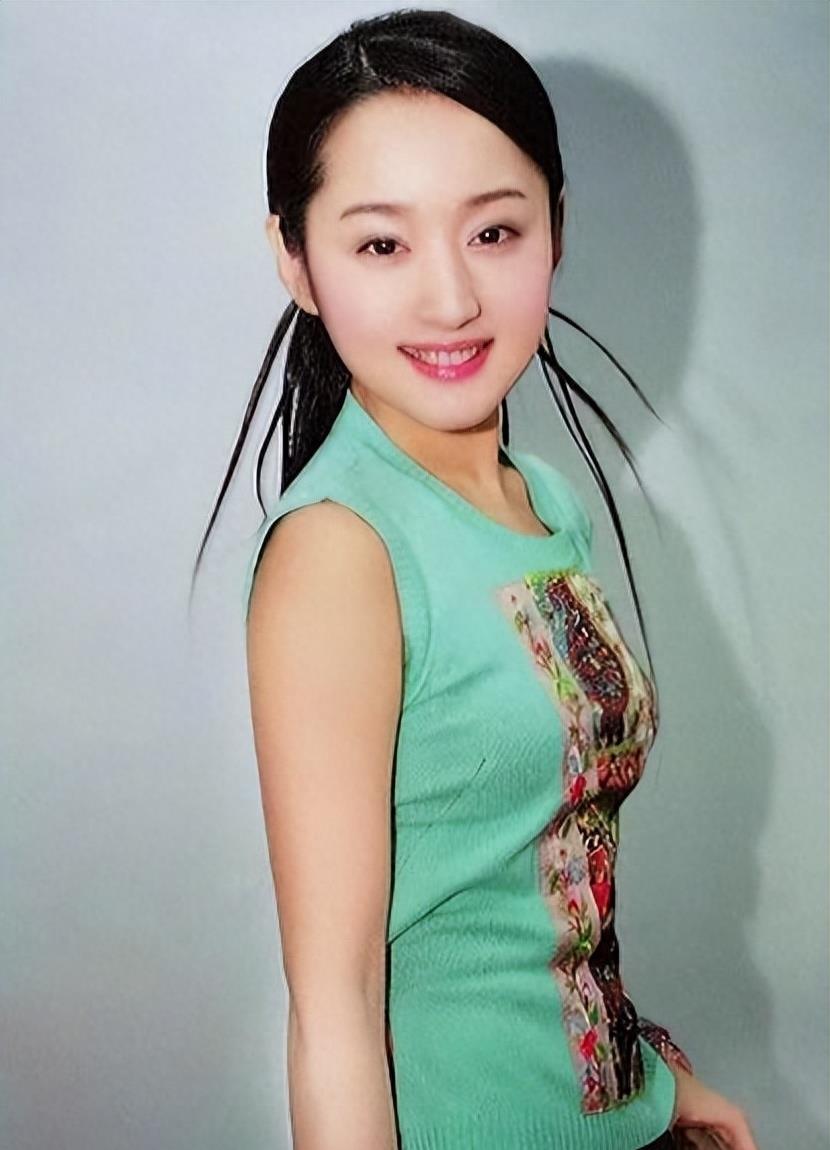 禁欲男娶娇妻，女神遭网暴退坛，自责不值