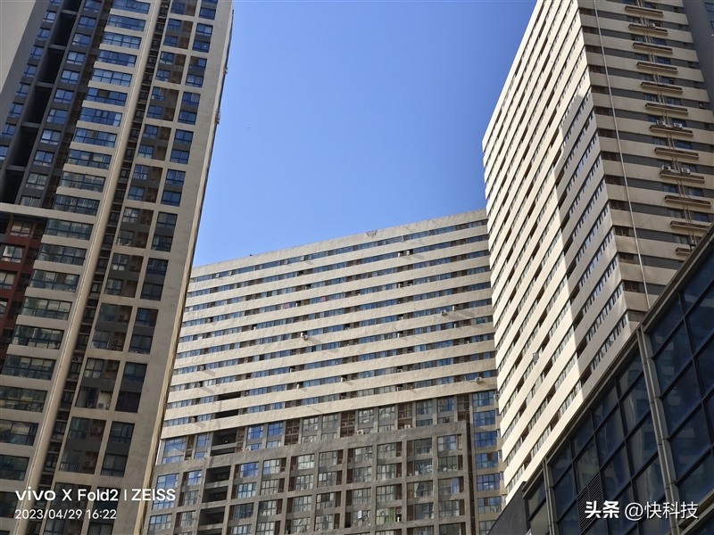 全能轻薄和强劲性能,vivoxfold2为什么叫全能旗舰