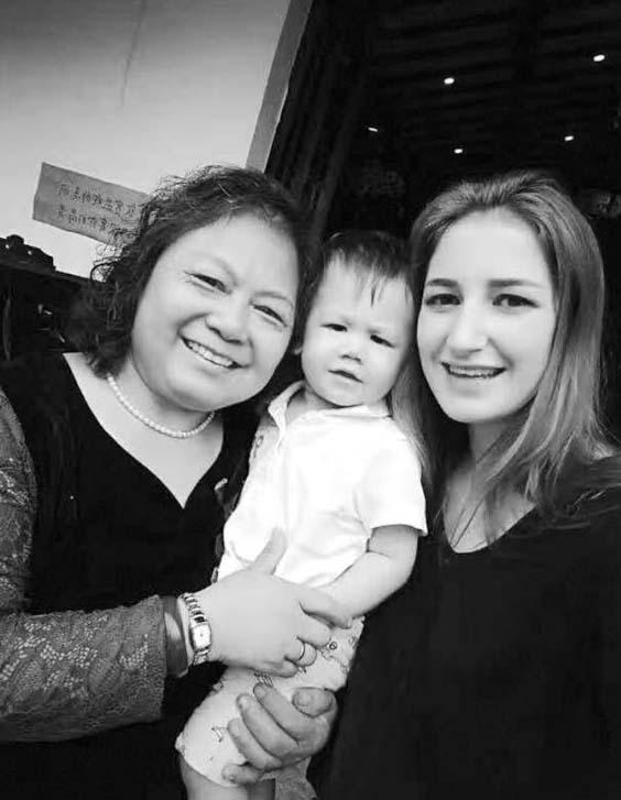 重庆小伙娶法国媳妇全部视频,北京姑娘嫁给法国小伙混血儿子