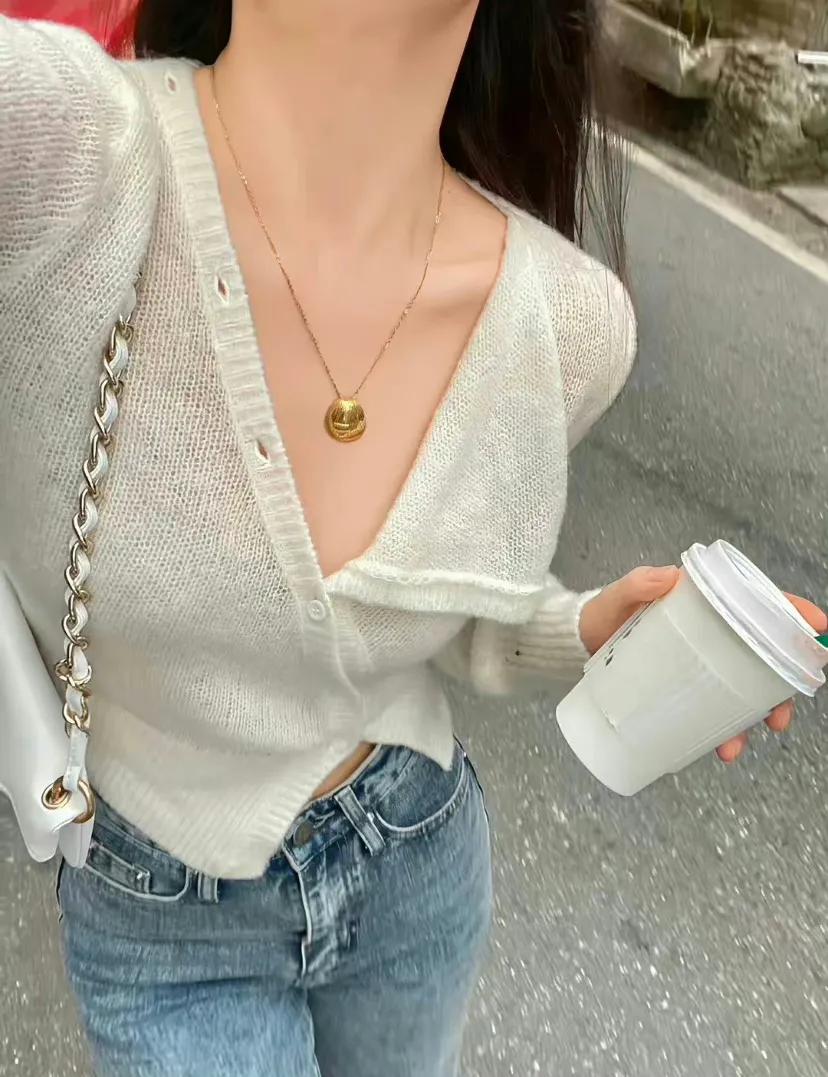 平淡却惊艳世人的高级情绪文案,情绪文案始于初见止于终老