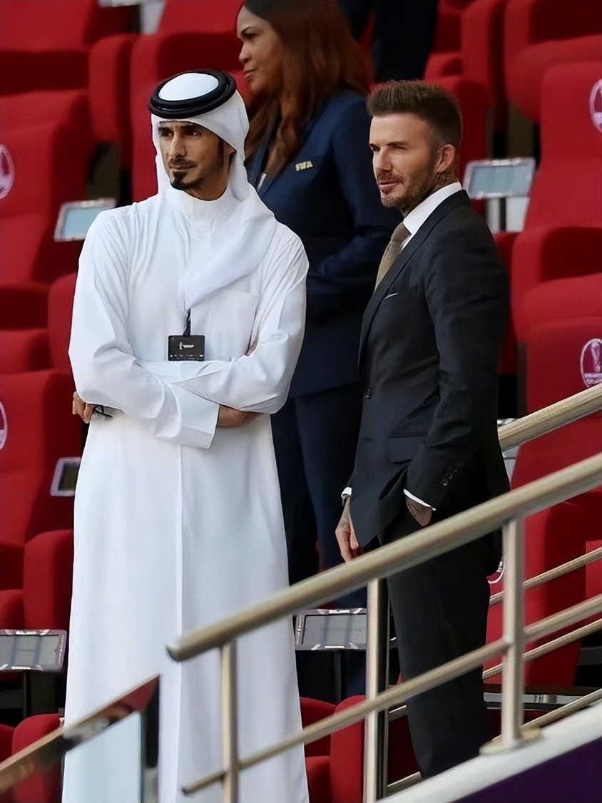 卡卡是足球界的颜值巅峰的照片,足球金童卡卡最新消息