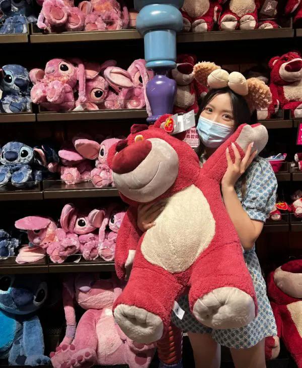 杨倩拿下奥运首金全过程,杨倩夺东京奥运首金射击全纪录