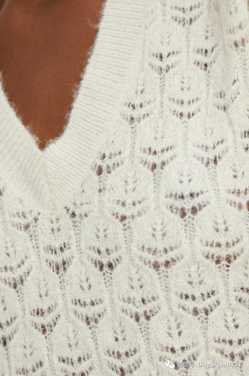 镂空花毛衣袖子教程,毛衣镂空领子从下往上分针教程