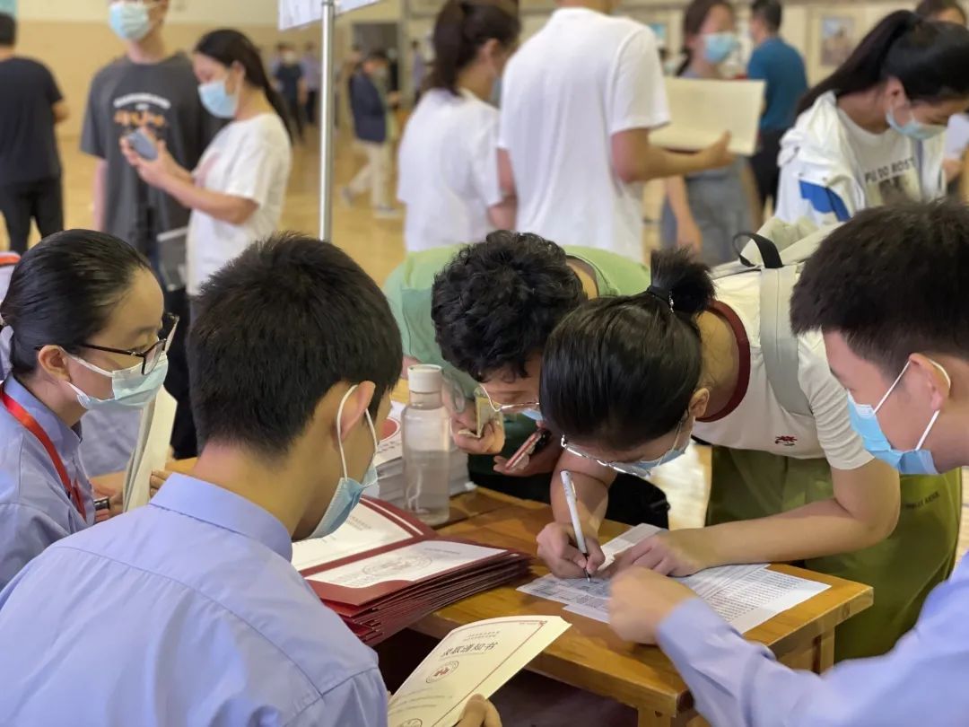 济南高一学生报到,济南中学东校区新高一报到