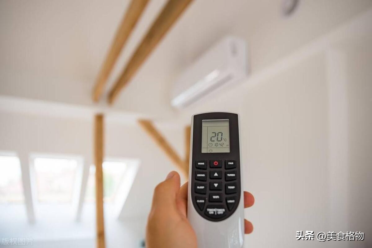 空调吹出的风有异味怎么解决,空调吹出来的风怎么有一股臭味