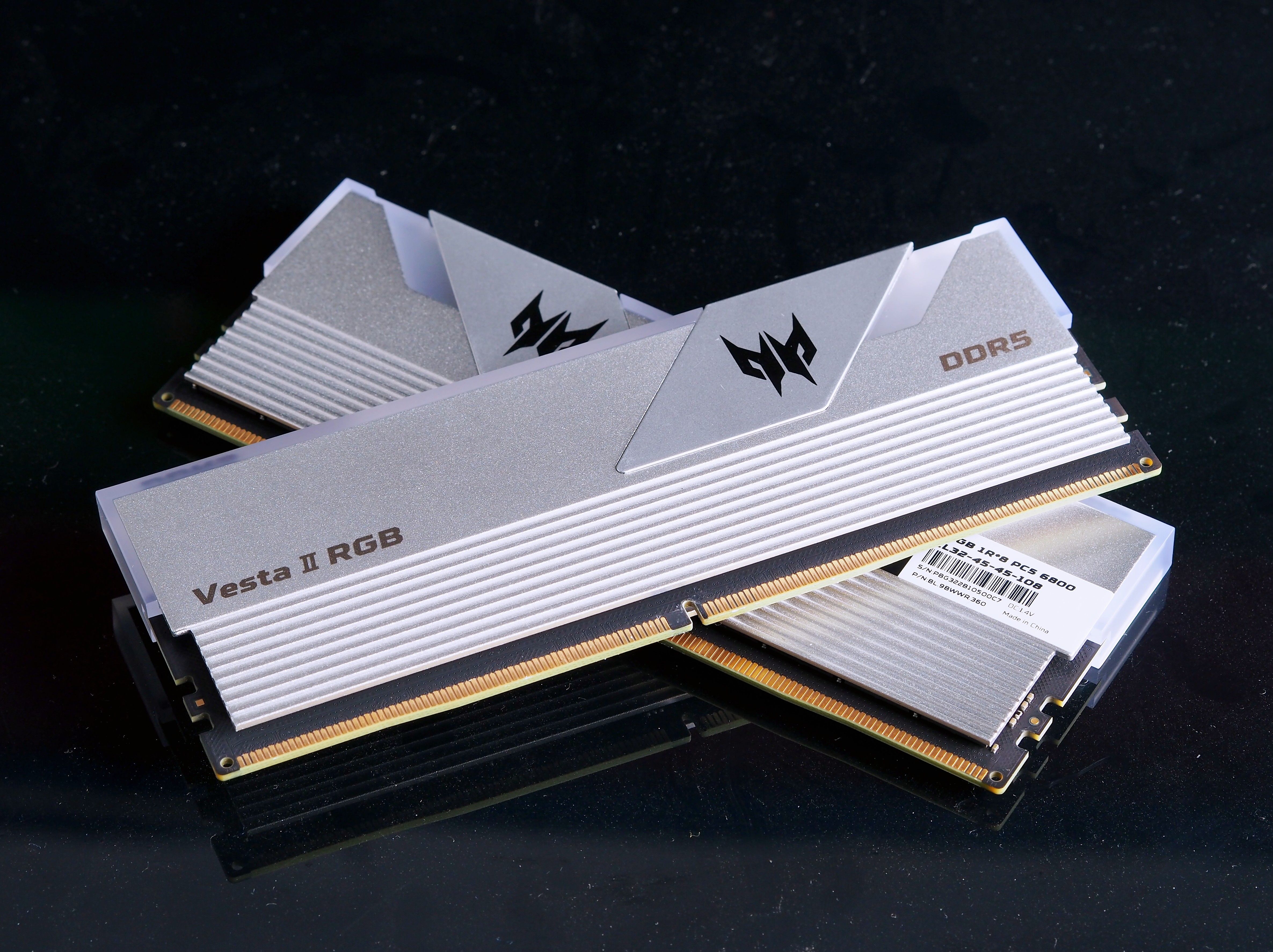 宏碁掠夺者vestaii6800c32d5测评,宏碁掠夺者ddr56000c30测评