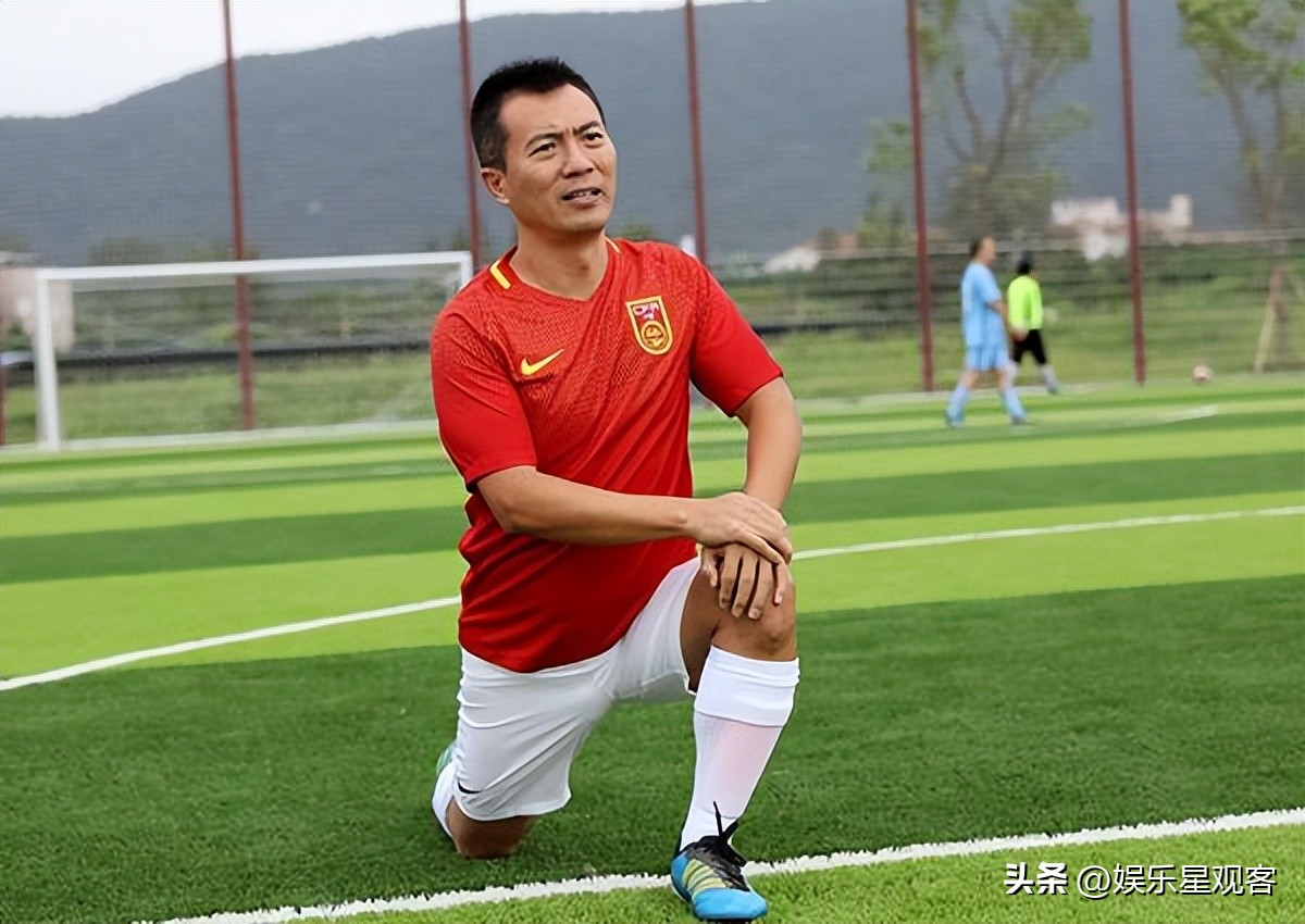 离婚已有16年，如今再婚的他儿女双全，前妻患癌生活困难至今单身