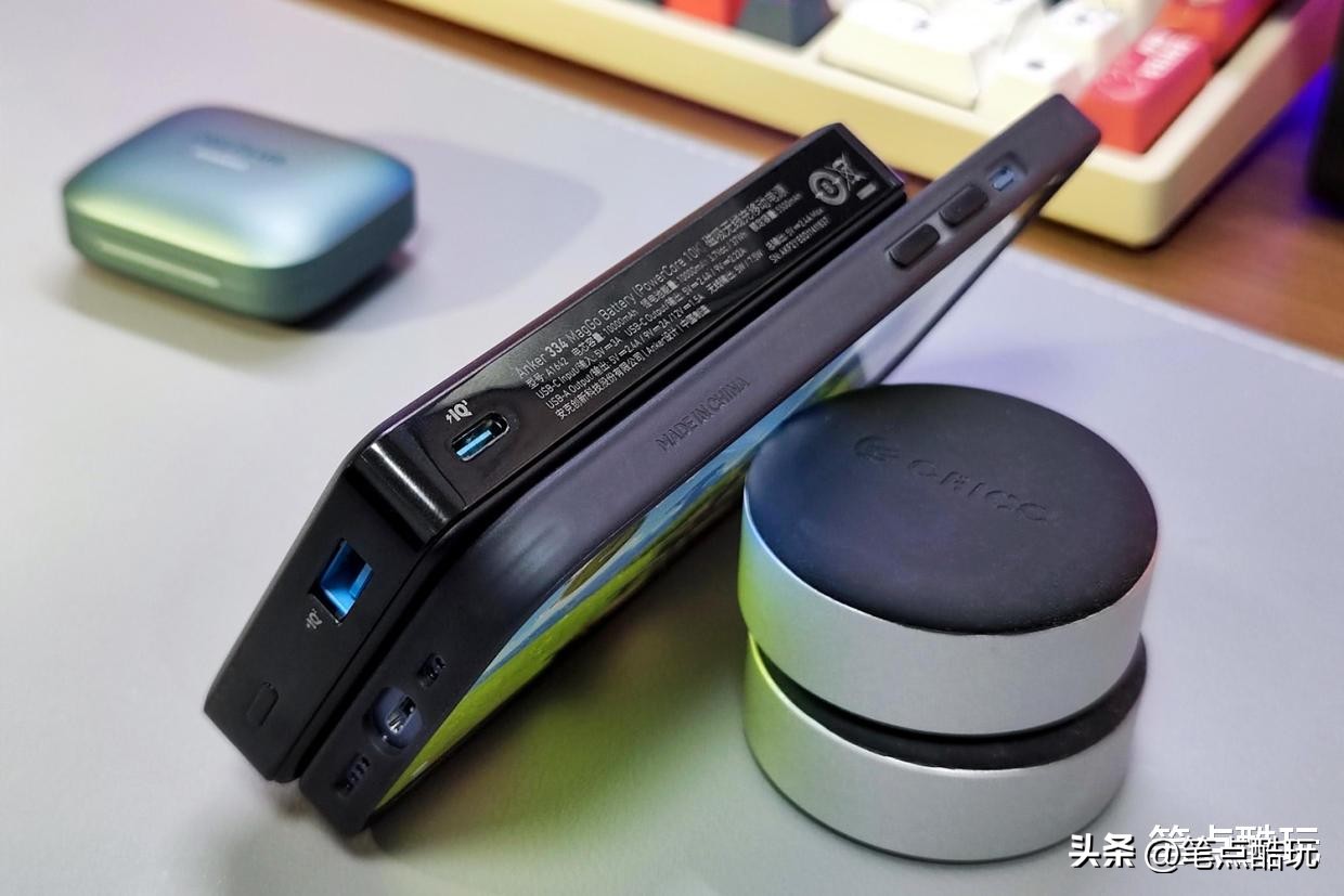 lightning接口磁吸充电宝,iphone的磁吸充电宝支持无线充吗