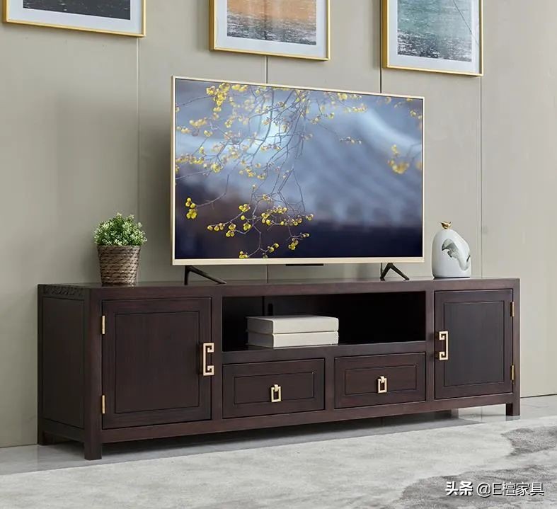 新中式电视柜两边放什么最好,新中式电视柜款式效果图