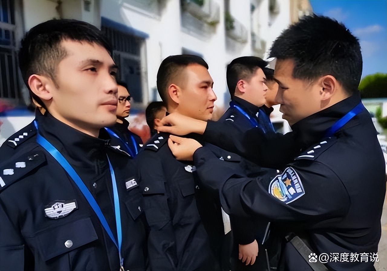 辅警是正式工协警是临时工,辅警和民警天壤之别