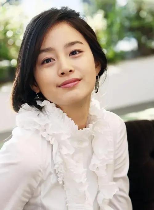 金泰熙为什么这么像20岁,金泰熙年轻时的颜值巅峰