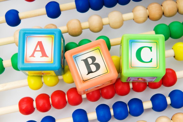 早教方式就是妈妈高质量的陪伴,培训家长的早教知识内容