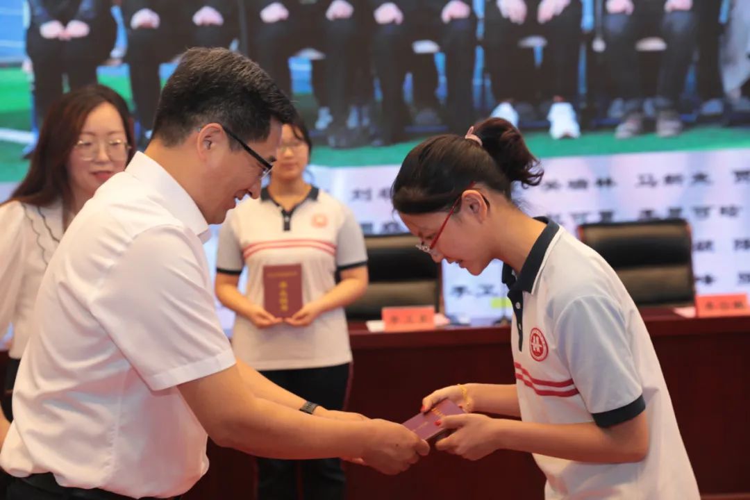 浓情别运河载梦向未来