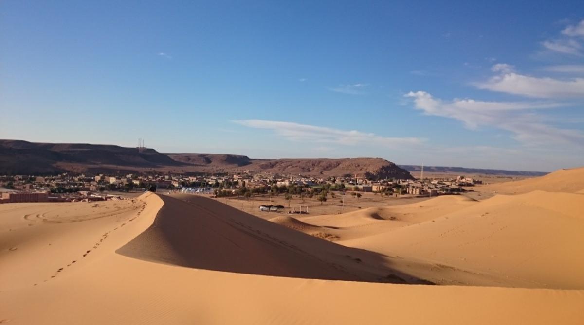 沙漠玫瑰原生地景观,沙漠里的沙漠玫瑰奇特景观