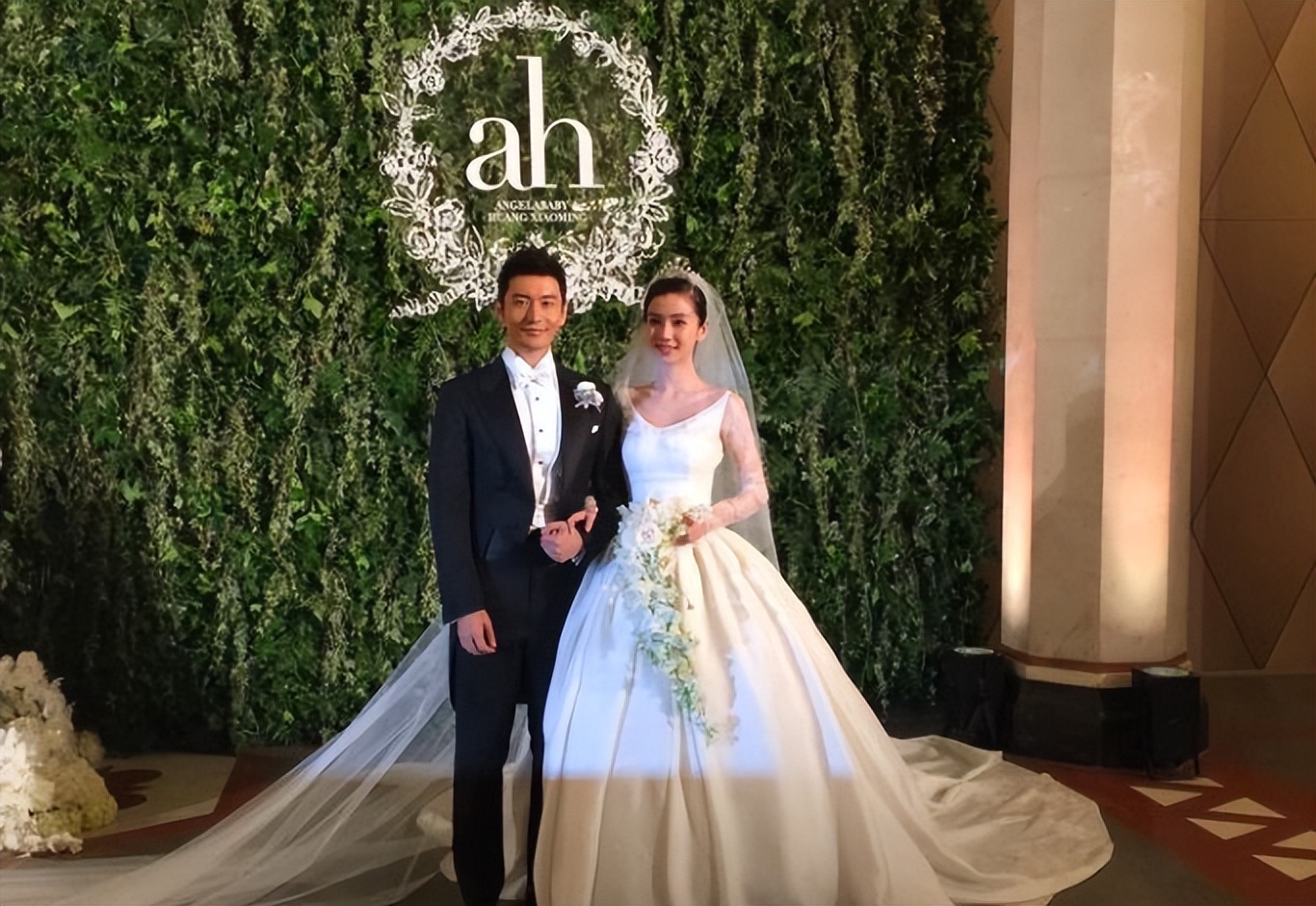 有种“整容”叫黄晓明离婚，前妻杨颖变化不大，他却像换个人