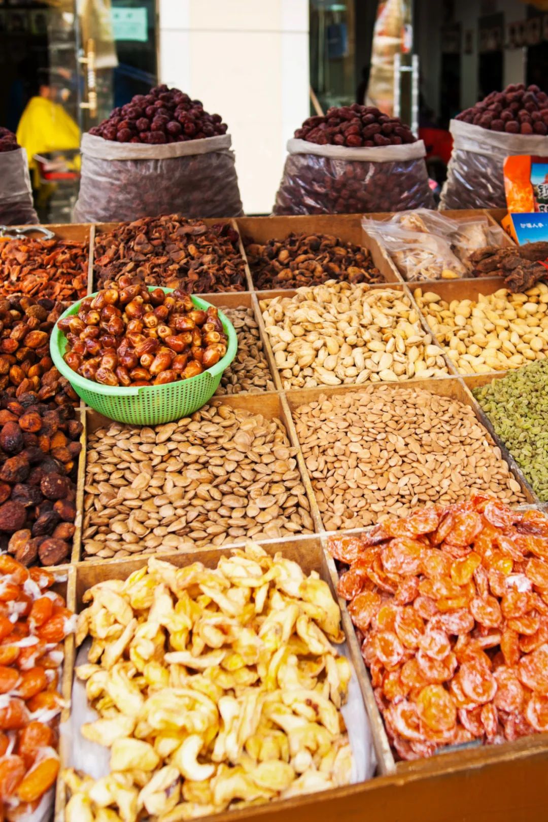 碳水*弹炸**配肉食，甘肃人的年味有多“攒劲”？