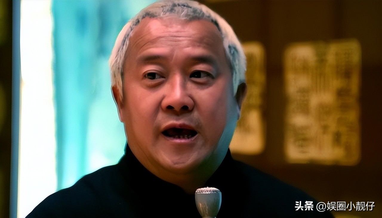 殴打揩油强迫，演员让人胆颤的假戏真做，是真敬业还是借戏霸凌？