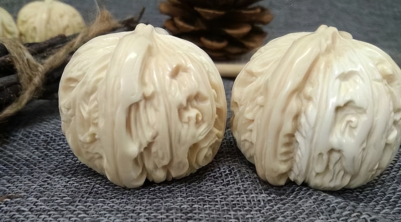 文玩圈里的怪现象,有真的可人家偏偏要买假的