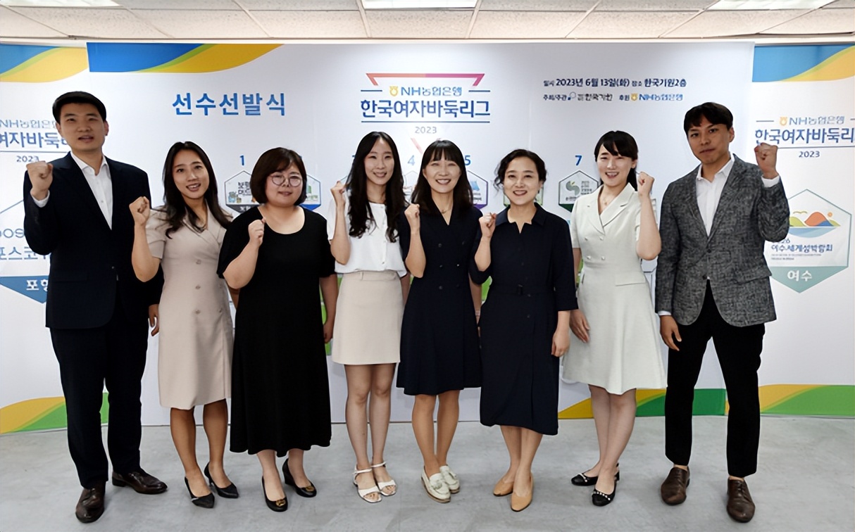 仲邑堇与吴依铭下围棋视频,吴依铭与仲邑堇对局