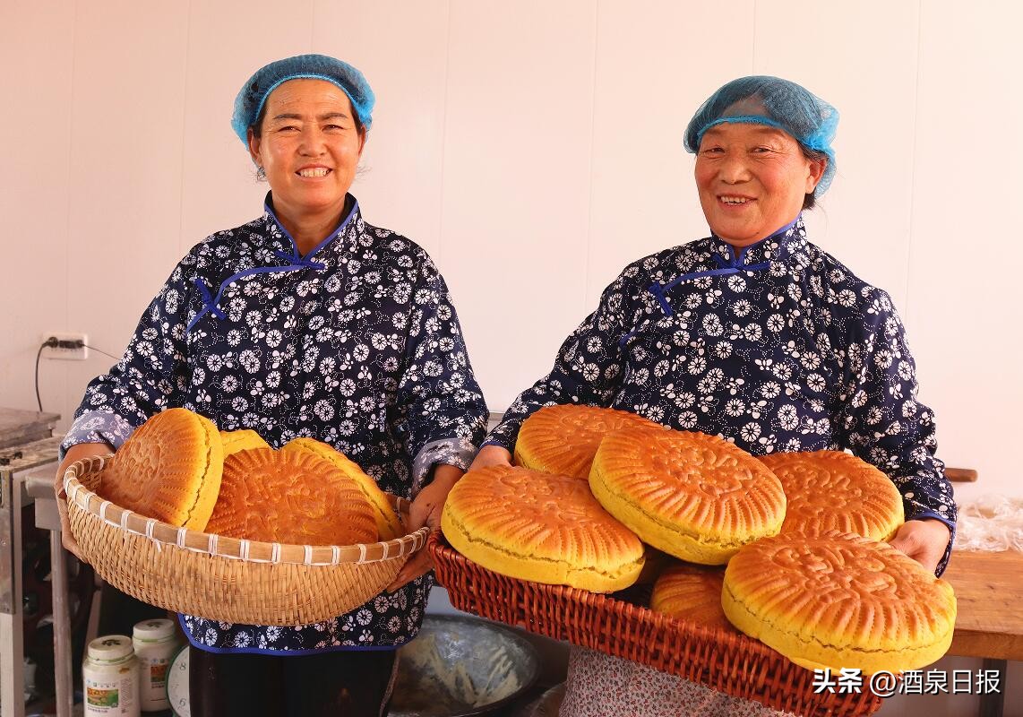 “小锅盔”“大生意”——*建华陈**的幸福生活