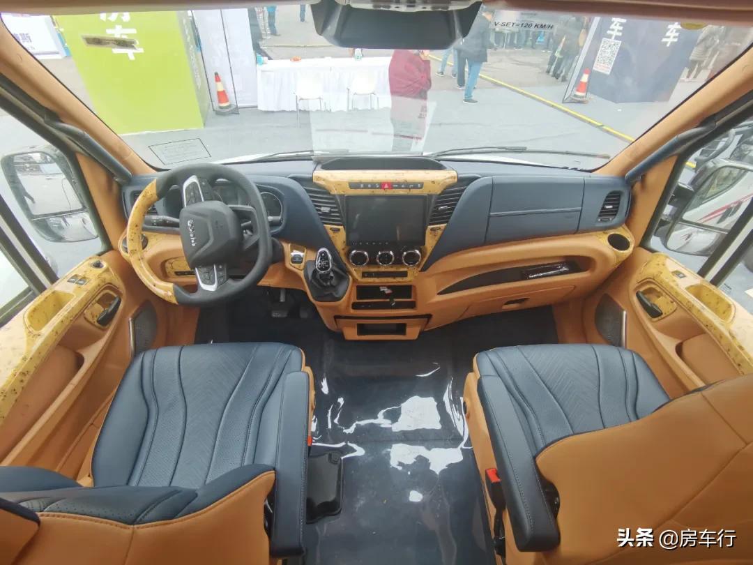 最新款进口顶级依维柯b型房车,依维柯房车推荐10万到20万之间7座