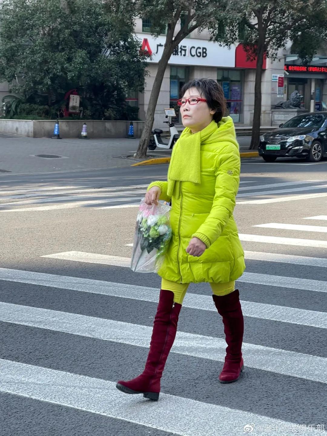 抖音里不敢点赞的女明星,上海最显年轻的网红