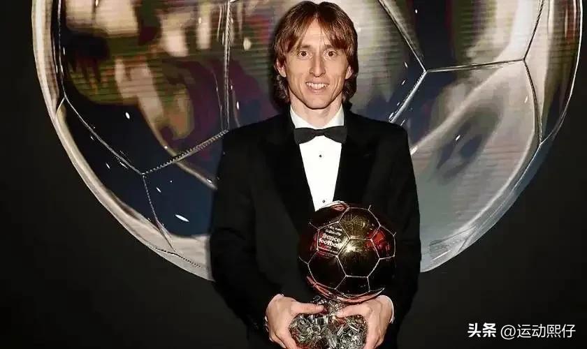 2018世界杯莫德里奇中场射门,2018年世界杯莫德里奇世界波