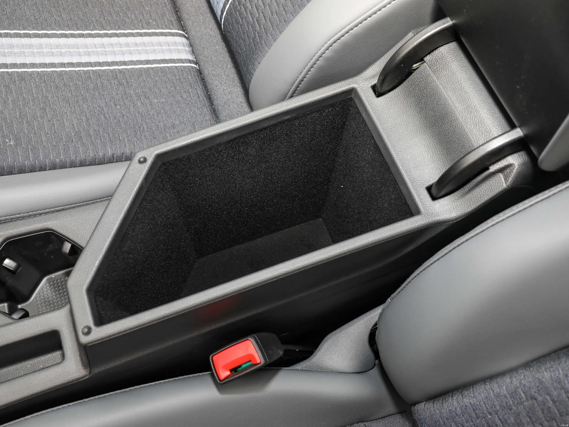 速腾2023款200tsl飞越版,速腾2023款200TSI飞越版