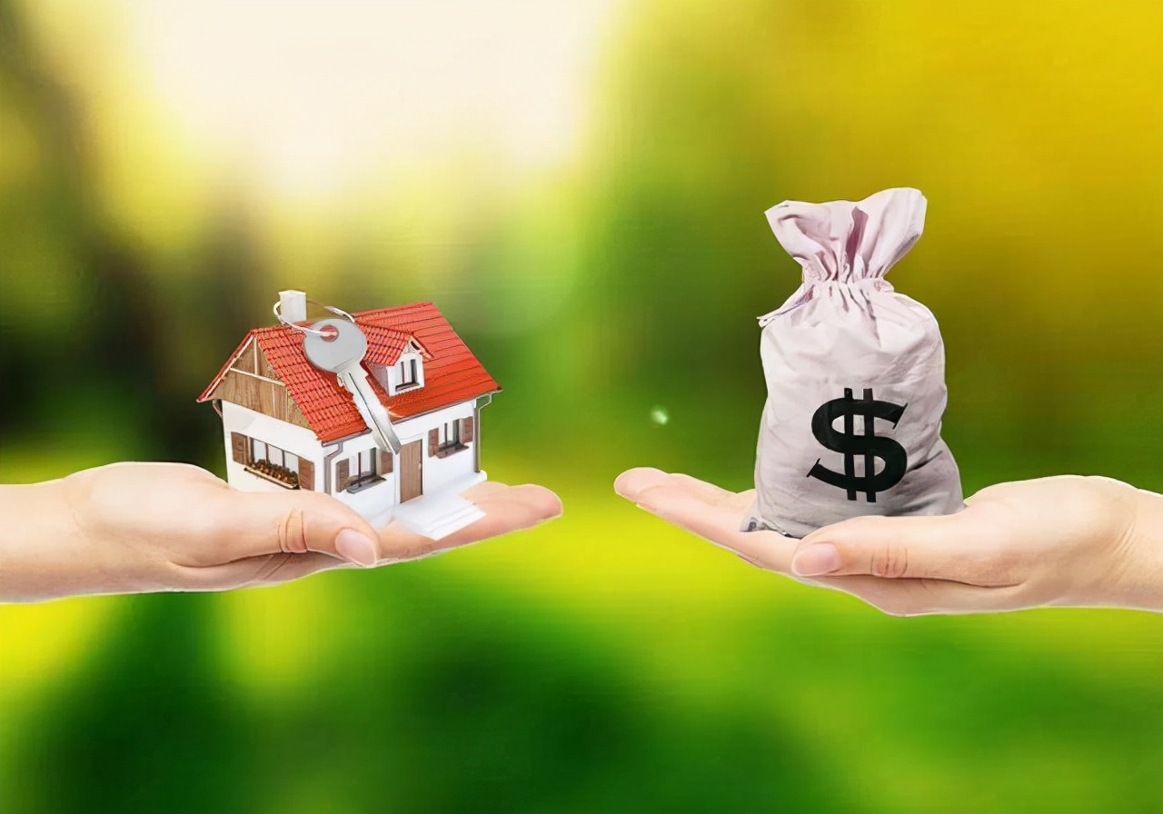 手里多套房子卖不出去,有一套新房自己不住需不需要出租