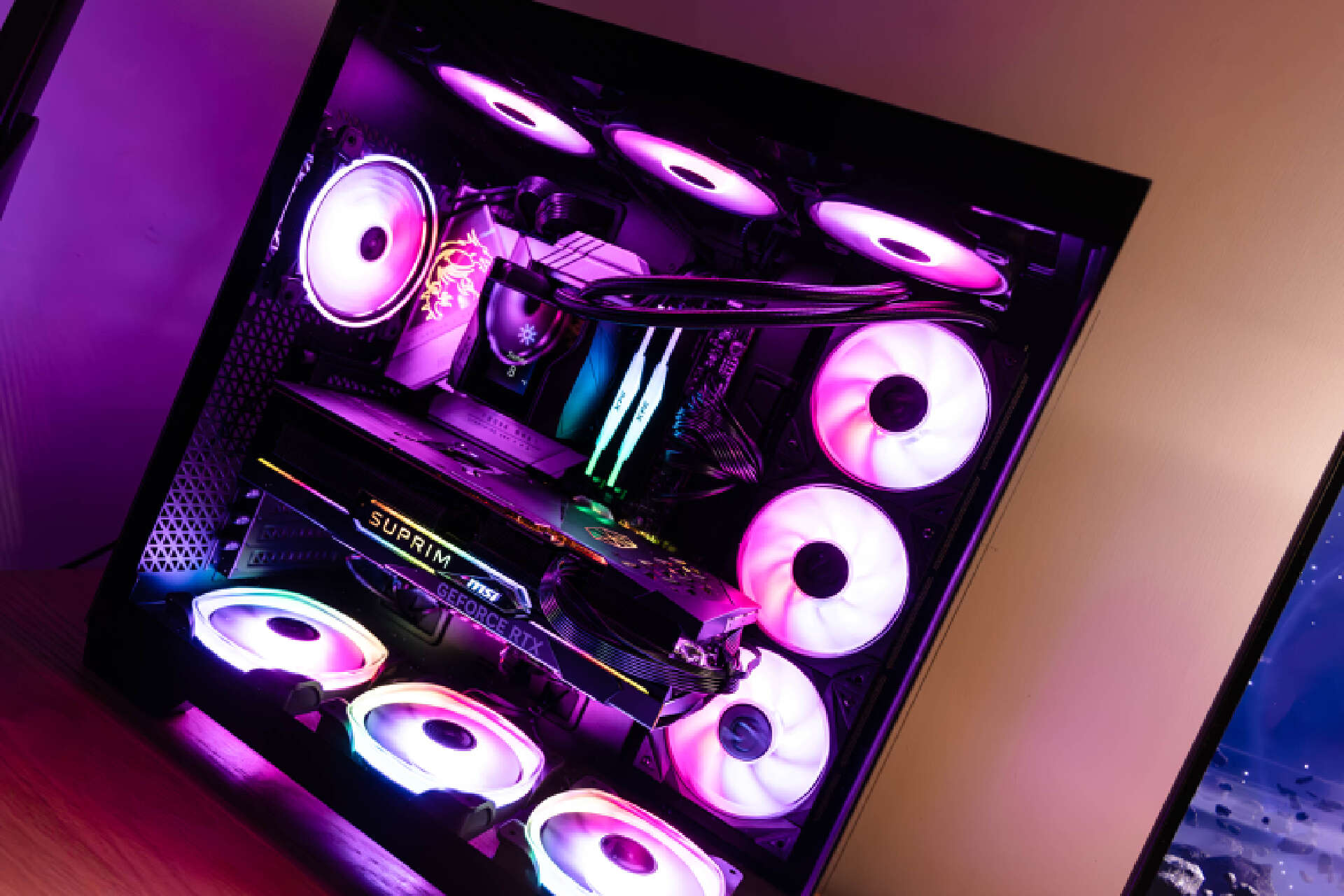 全塔海景房机箱,安钛克机箱c8海景房