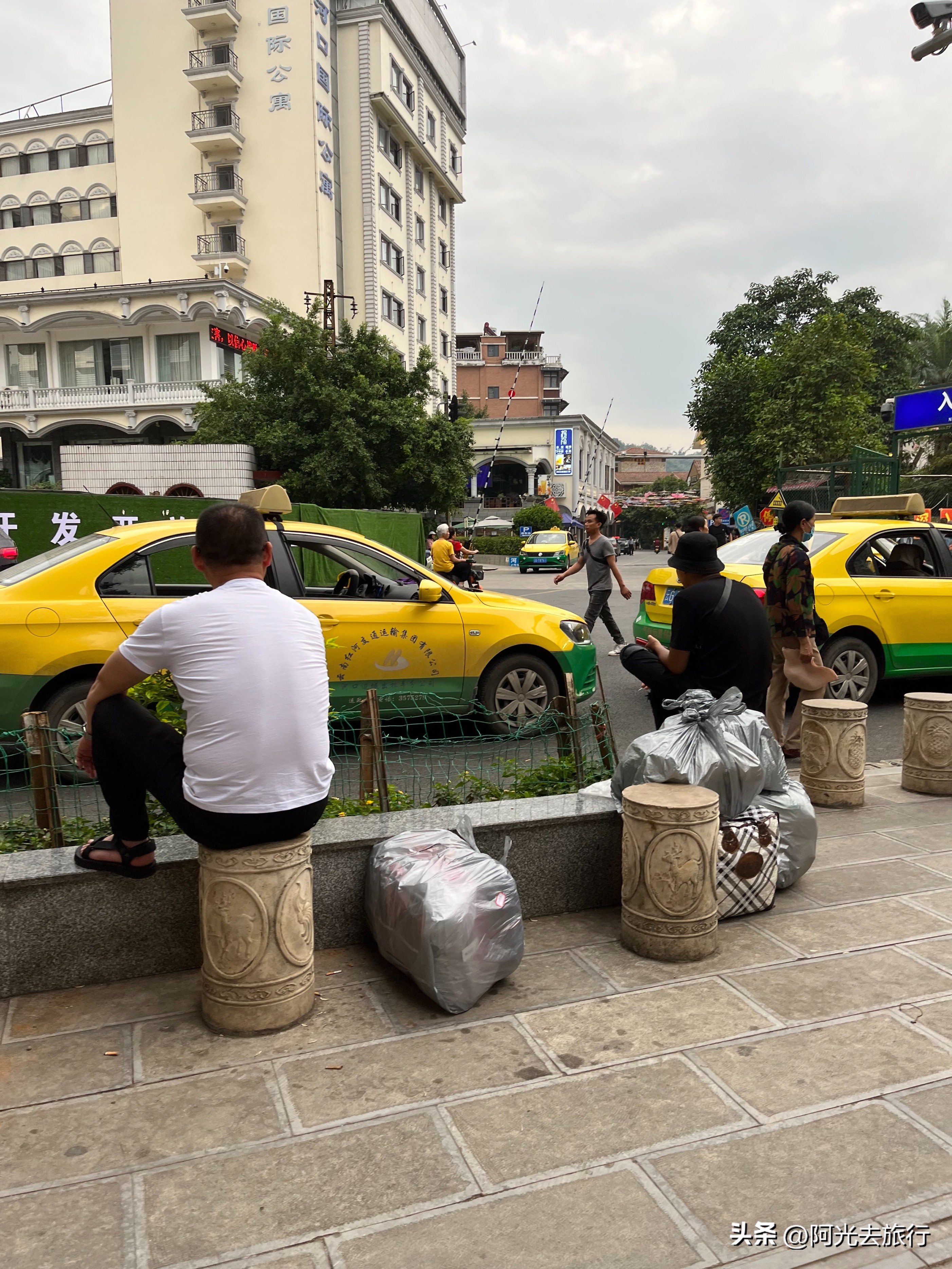 云南河口越南边境之旅,云南河口越南老街生活水平