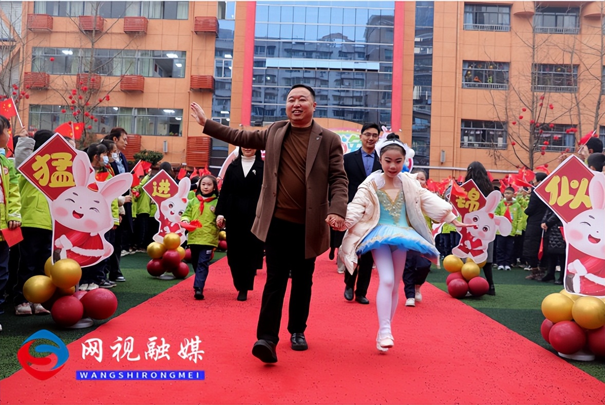 奔跑吧逐梦的少年,奔跑吧少年逸夫小学舞蹈