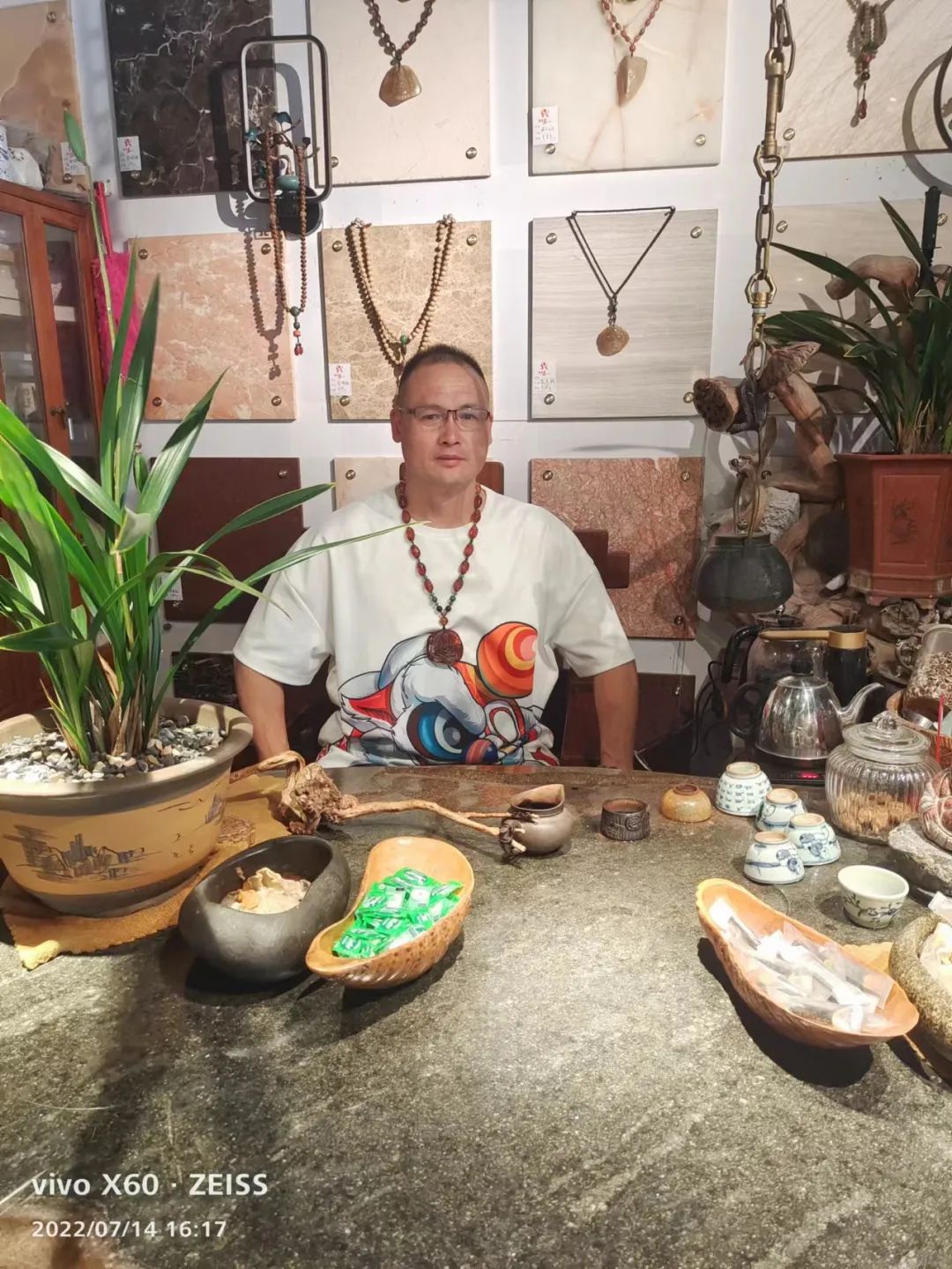 闽商风采|俞阿建：阿时兴业昌期开景运，建瓴高屋泰象启阳春