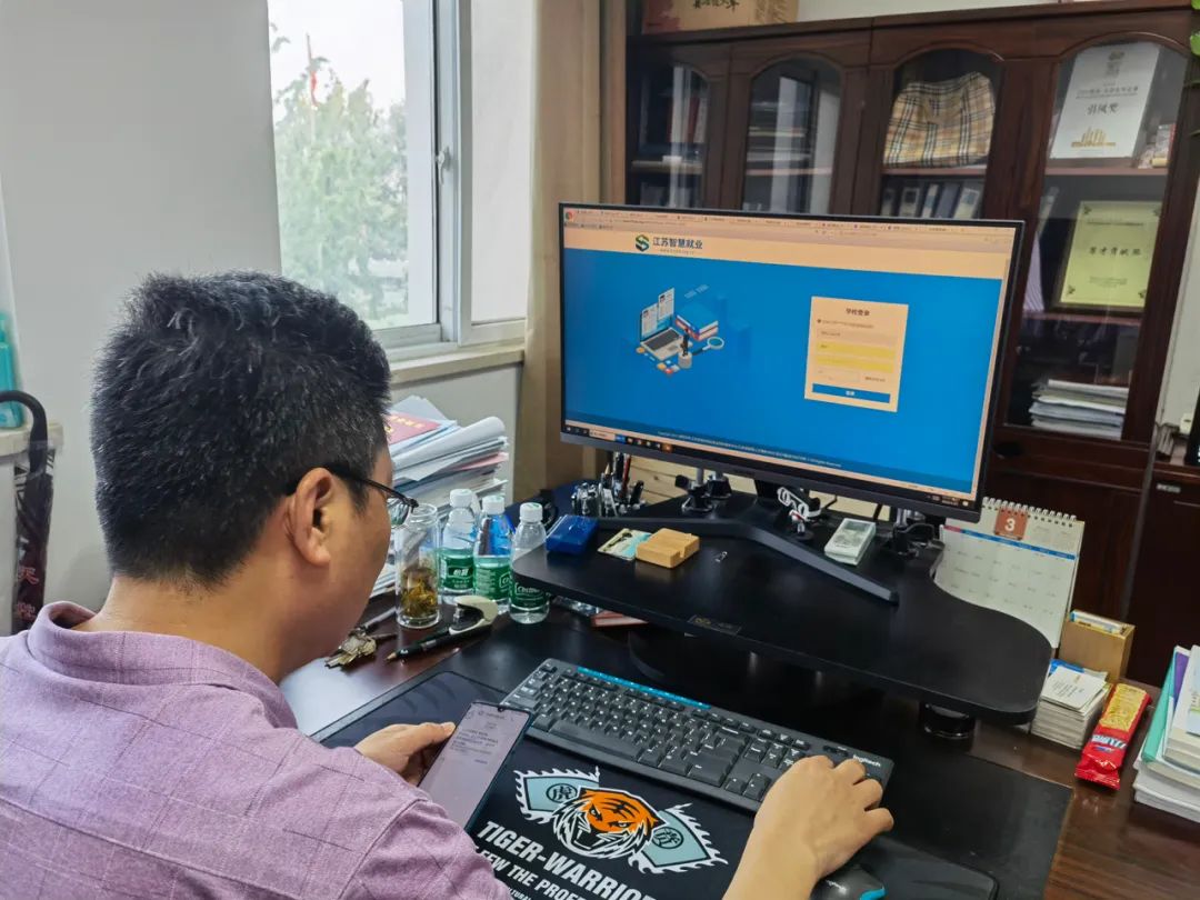 多举措促874万高校毕业生就业,各地高校多举措助毕业生就业纪实