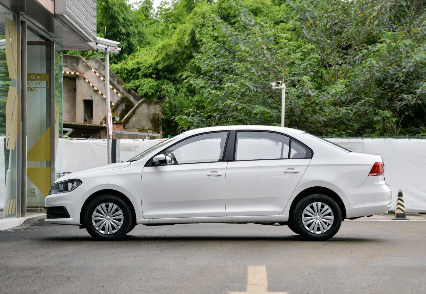 2021款桑塔纳风尚版轮胎什么牌子,大众新款桑塔纳换轮胎