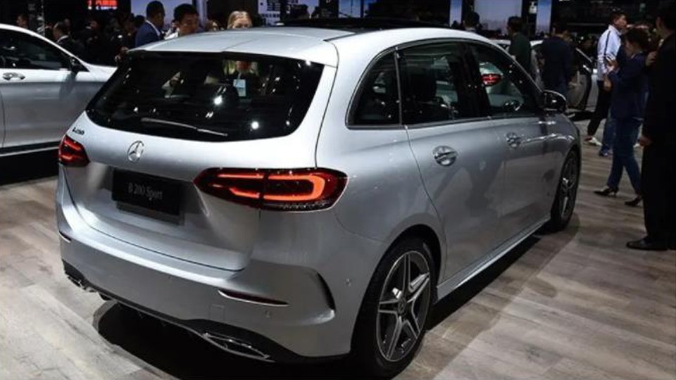 奔驰b级优势,奔驰b级值不值得入手