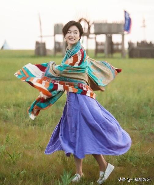 好仪态才会气韵佳!盘点8位胜在仪态上的体态王者,个个美爆了