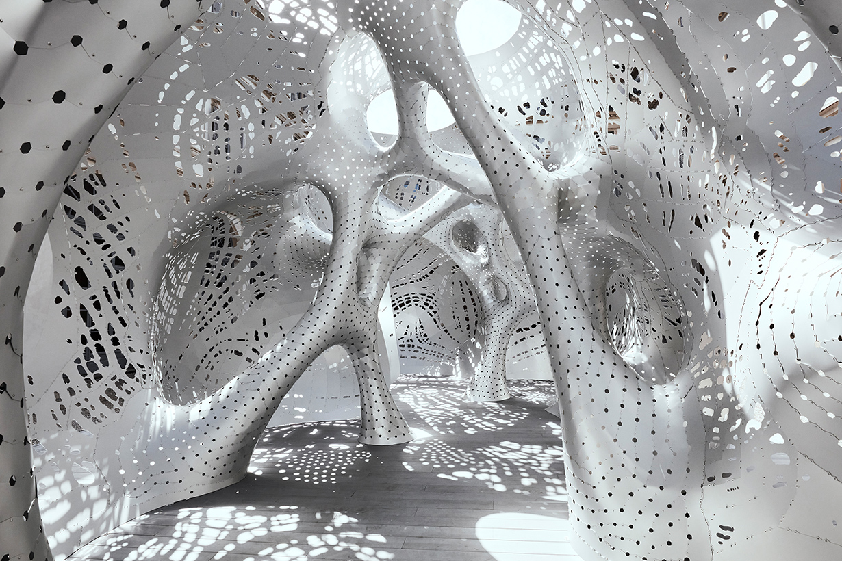 从游牧之物系列产品到米兰设计周展馆:LV教你做品牌