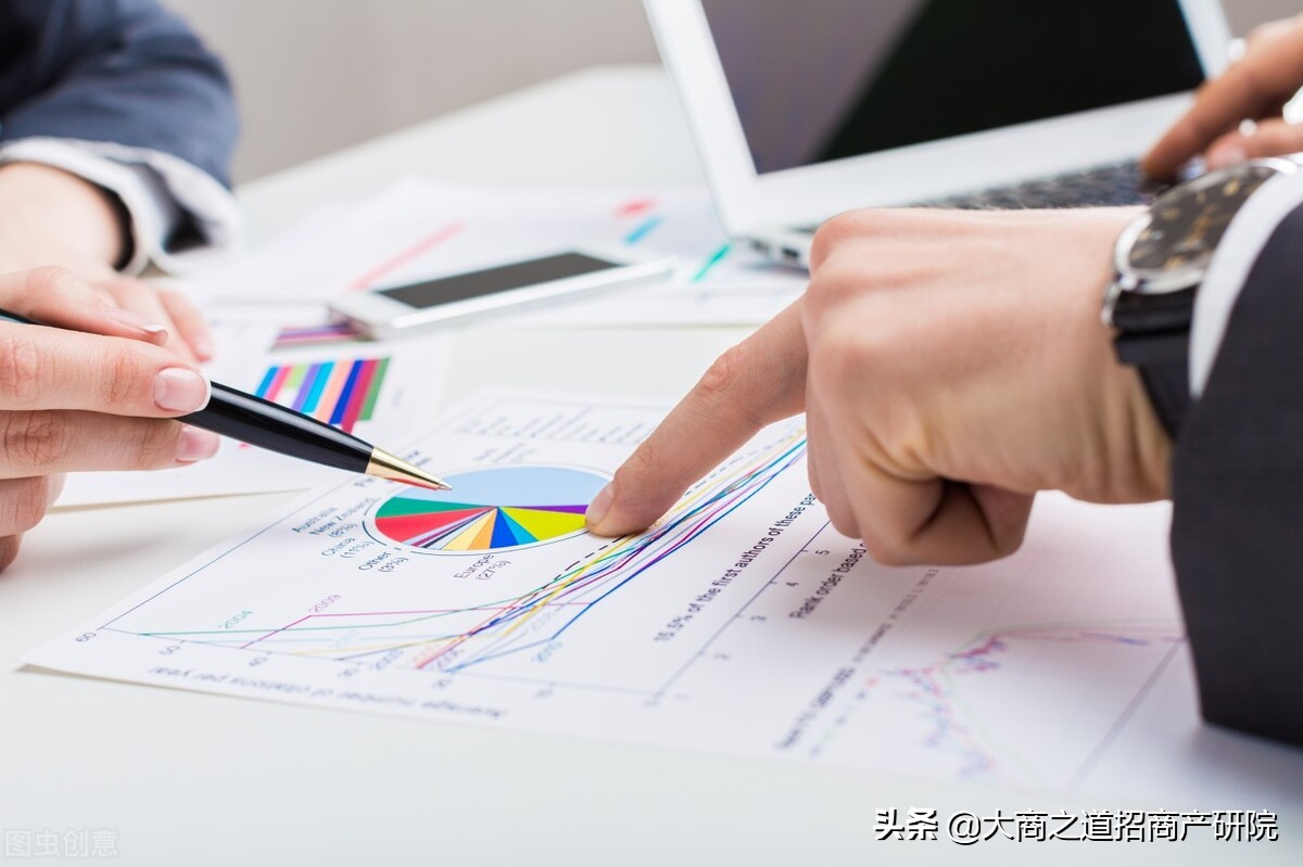 招商女神王昕1年净赚32亿,招商加盟王昕