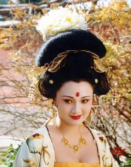 唐朝的杨玉环究竟发生了什么事,唐玄宗和杨玉环马嵬之变