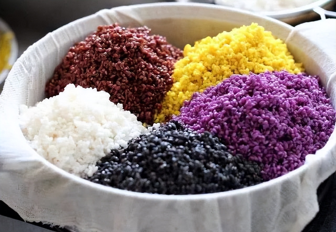 苗族古歌发源地是哪里,苗族文化有哪些古老的传统歌舞