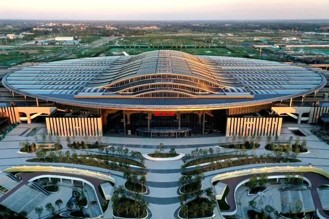 打造重大技术创新策源地,推进国有企业打造原创技术策源地