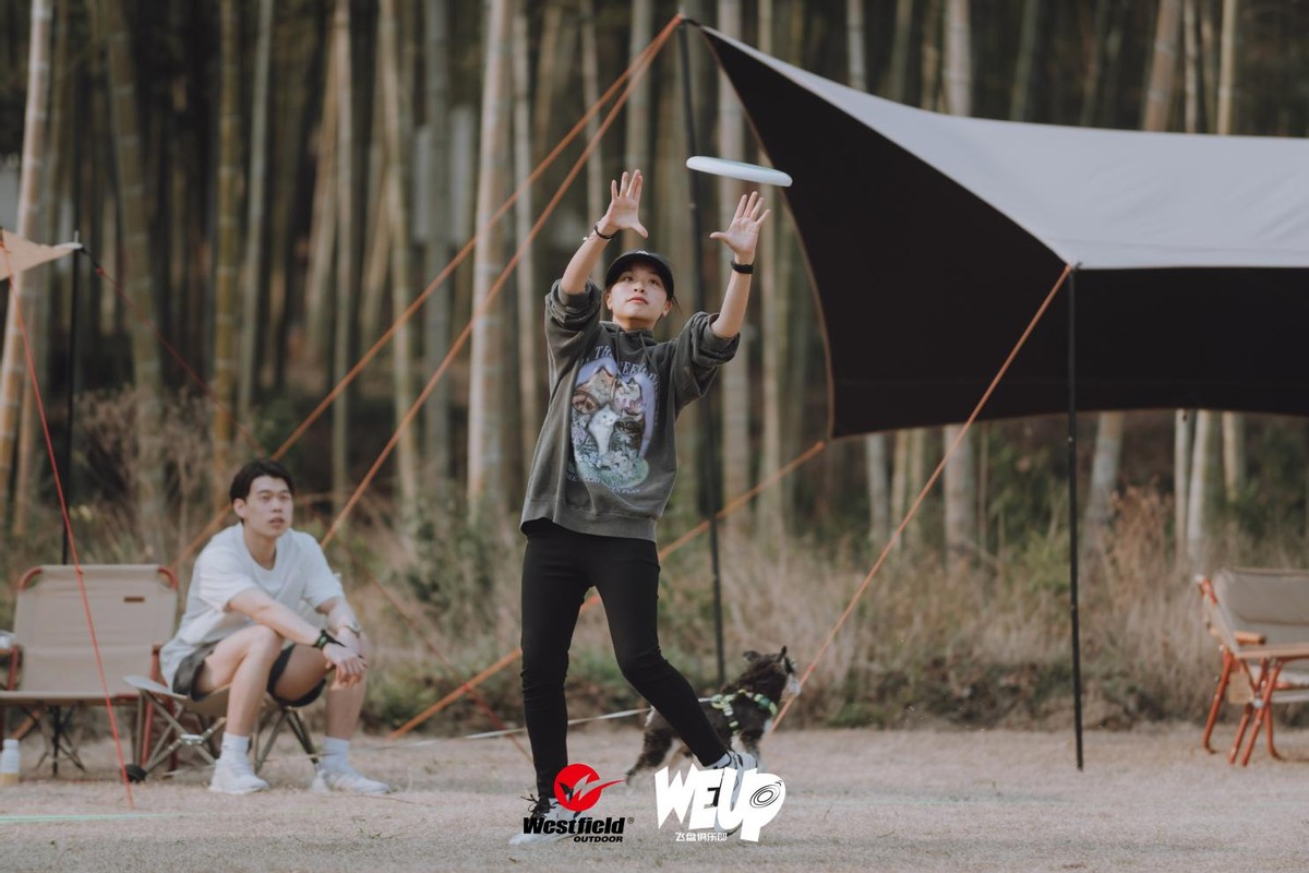 我飞联动WEUP飞盘俱乐部,开启“踏春飞翔”春日露营飞盘趴