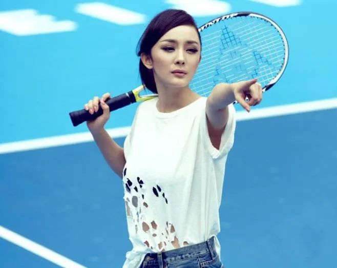 女明星,身材里也藏着网球的秘密