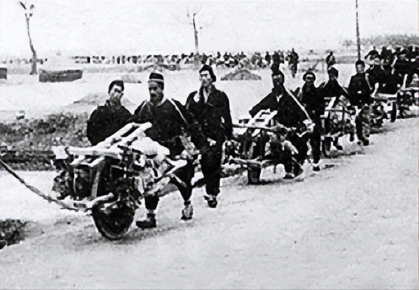 “巾帼女英雄”刘桂贞：肠子流出2寸坚持战斗，被授予上尉军衔！